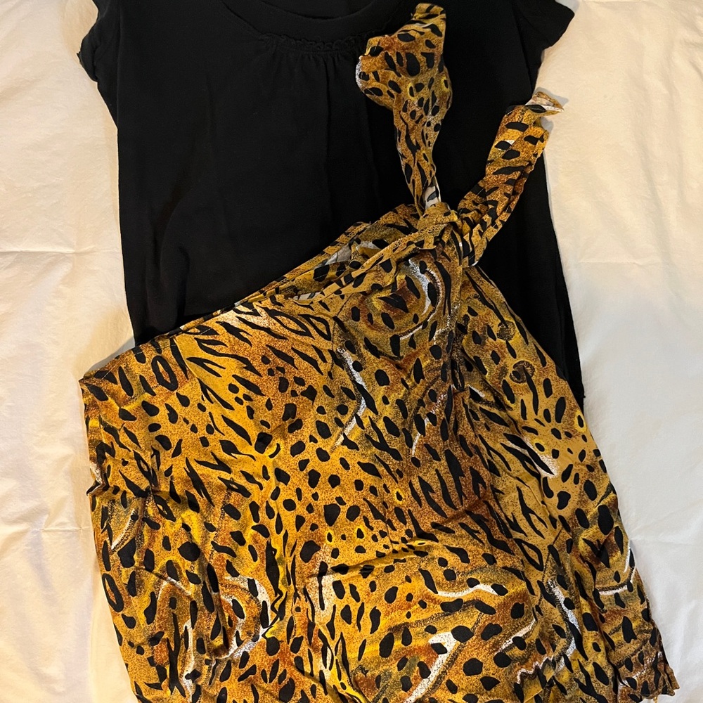 Leopard Print Wrap Skirt ~ small